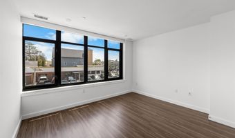 957 BROADWAY 201, Bayonne, NJ 07002