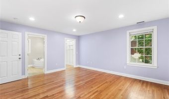 20 Wheelock Ave, Cranston, RI 02920