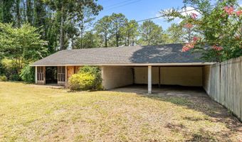 805 N Chestnut St, Aberdeen, NC 28315