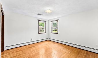 71 Plymouth St, Cranston, RI 02920