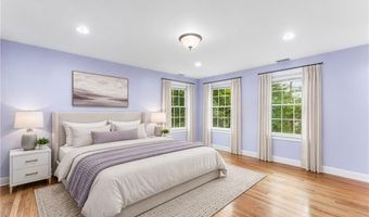 20 Wheelock Ave, Cranston, RI 02920