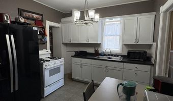 302 S 2nd St, Albert City, IA 50510