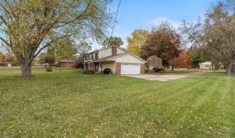 5122 Elizabeth Ln, Almont, MI 48003
