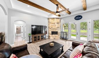 156 Crescent Rdg, Adkins, TX 78101