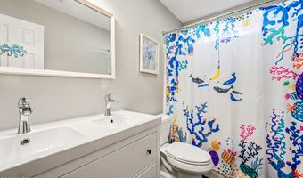 18 Ardmore Ave, Beaufort, SC 29907