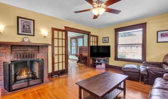 497 Maple Ave, Cheshire, CT 06410