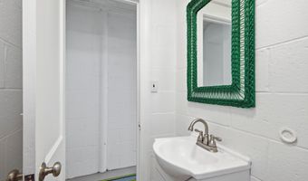 205 Club Colony Dr, Atlantic Beach, NC 28512