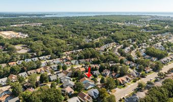 11 Nautical Ct, Bayville, NJ 08721
