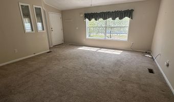 13 Pine Cone Dr, Alfred, ME 04002