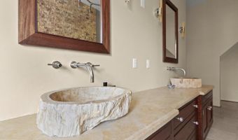 1007 N CALVERT St, Baltimore, MD 21202