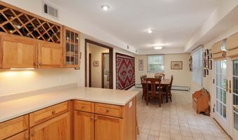 637 Compass Ave, Beachwood, NJ 08722