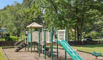 8403 THOMPSON Rd, Annandale, VA 22003