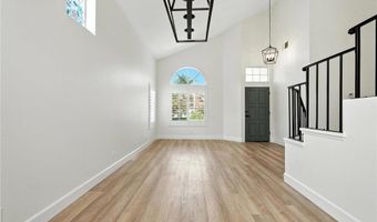 251 Royal Glen Dr, Fallbrook, CA 92028