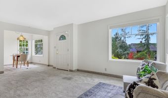 3543 HARRISON Dr, Astoria, OR 97103