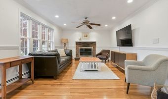122 Thompson St, Boston, MA 02136