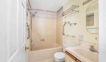 2102 Lakeside Dr, Alloway, NJ 07422