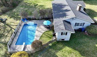 715 Shewville Rd, Ledyard, CT 06339