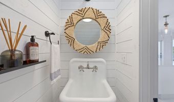 3736 Janiero Rd, Arapahoe, NC 28510