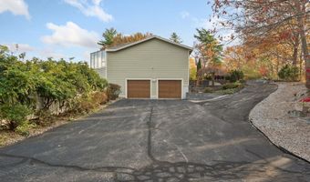 141 Lakewood Dr, Alton, NH 03810