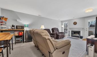 1738 Highview Circle Ct, Ballwin, MO 63021