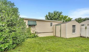 77 Navesink Ave, North Middletown, NJ 07748