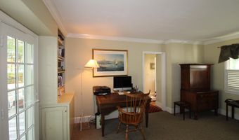 11 Tozier St, Belfast, ME 04915