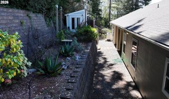 7200 VISTA RIDGE Dr, Brookings, OR 97415