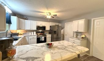 577 Briarwood Ln, Bedford, IN 47421