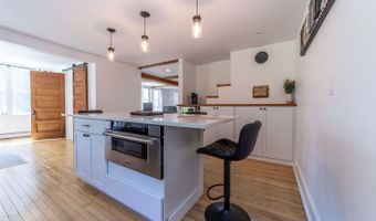 620 Poole Hill Rd, Bridgewater, NH 03222