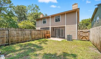 1915 MAIN St, Atlantic Beach, FL 32233