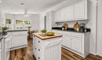 8975 Lawrence Welk Dr 7, Escondido, CA 92026