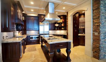 2668 Beach Blvd 2a, Biloxi, MS 39531