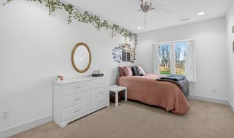 1053 Aaron Ct, Adel, IA 50003