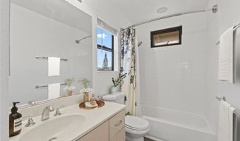 95-1039 Palamoa St 107, Honolulu, HI 96789