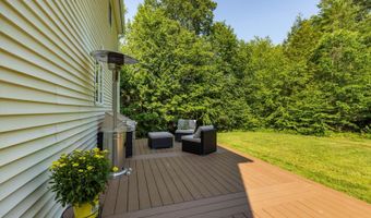 23 Stone Farm Rd, Barrington, NH 03825