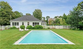 124 Harrison Ave, Newport, RI 02840