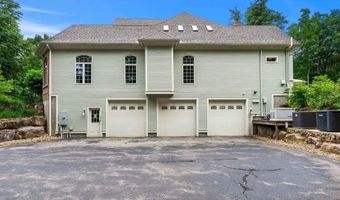 43 Newfane Rd, Bedford, NH 03110