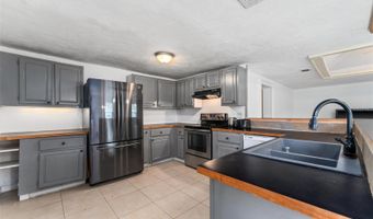 55119 5TH St, Astor, FL 32102