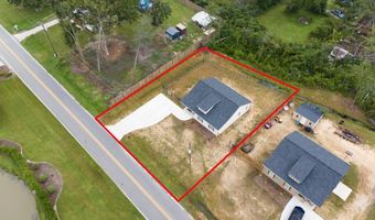 70 Blueberry St, Baxley, GA 31513