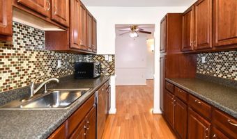 5207 NEWTON St 203, Bladensburg, MD 20710