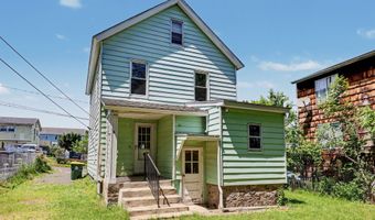 26 Victor St, Danbury, CT 06810