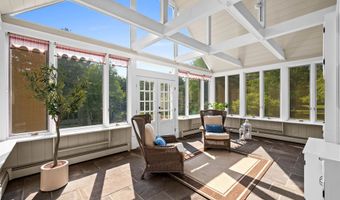 29 Christian Hill Rd, Amherst, NH 03031