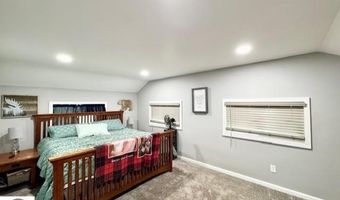 214 Philadelphia Ave, Alma, MI 48801