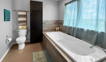 3906 Lone Peak Dr, Bismarck, ND 58503