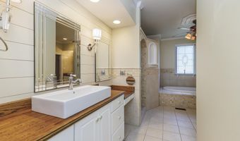 2110 Dena Dr, Anderson, IN 46017