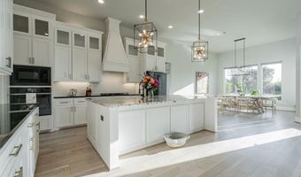 109 Ambrosia Ln, Heath, TX 75032