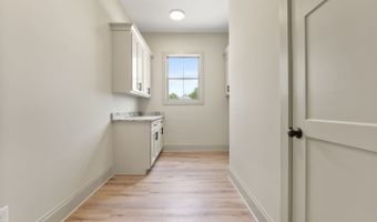 272 Community House Rd, Barnesville, GA 30204