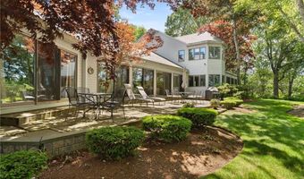 125 Woodruff Ave, Narragansett, RI 02882
