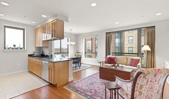 1200 N HARTFORD St 601, Arlington, VA 22201