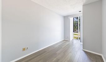 2600 INDIAN Dr 2B, Alexandria, VA 22303